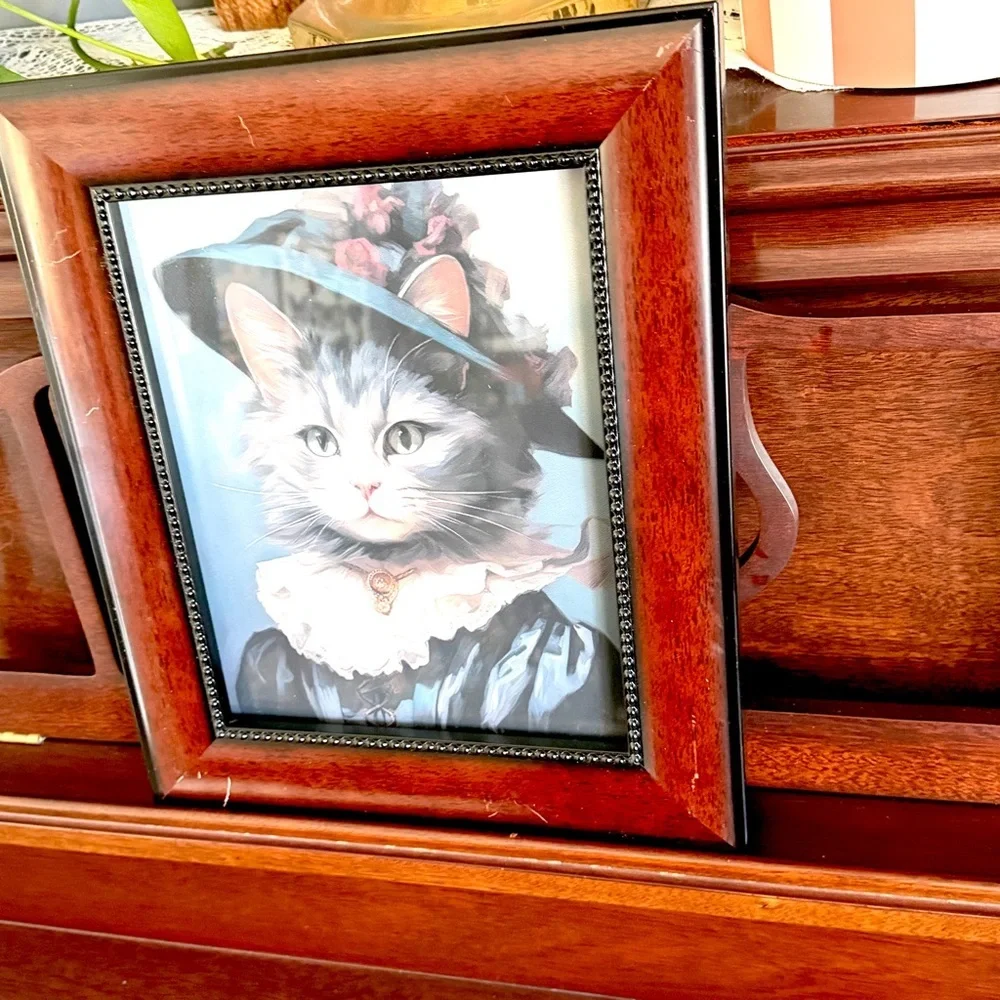 N/A victorian feline